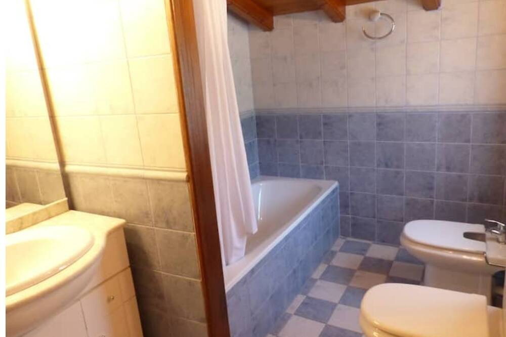 Photo of Bathroom in La Serra d'En Galceran