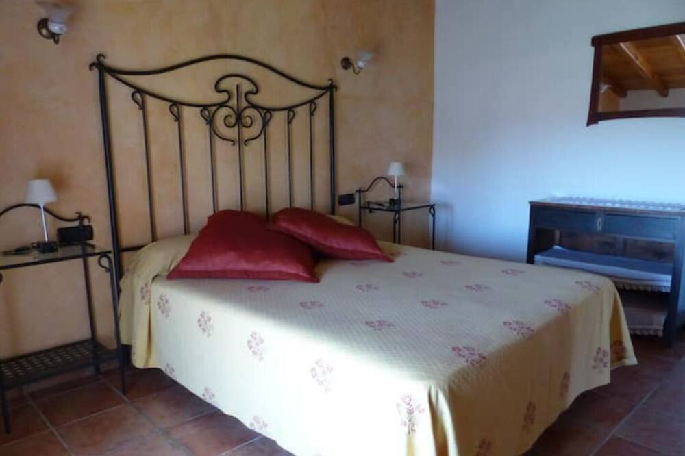 Photo of Bedroom in La Serra d'En Galceran