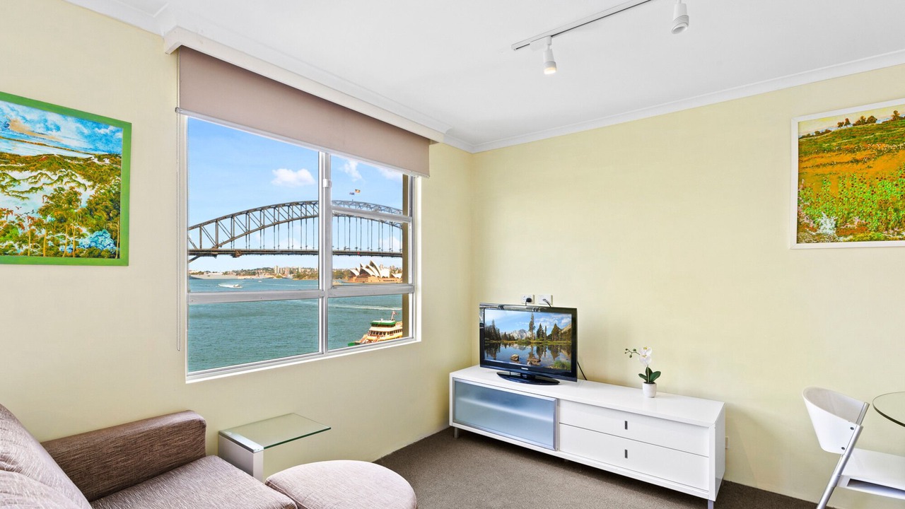 Photo of Livingroom in McMahons Point