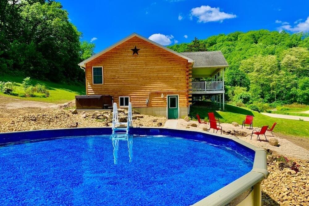 Photo of Outdoor in Lansing