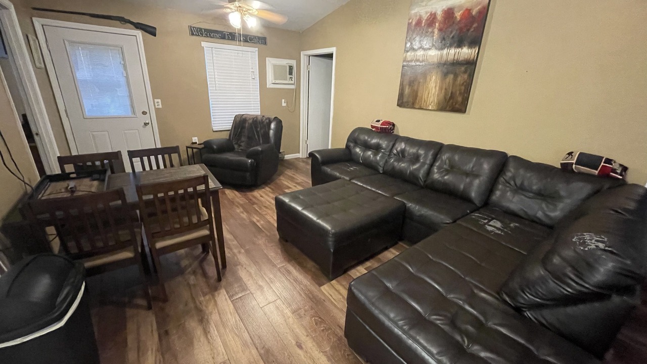 Photo of Livingroom in Doniphan