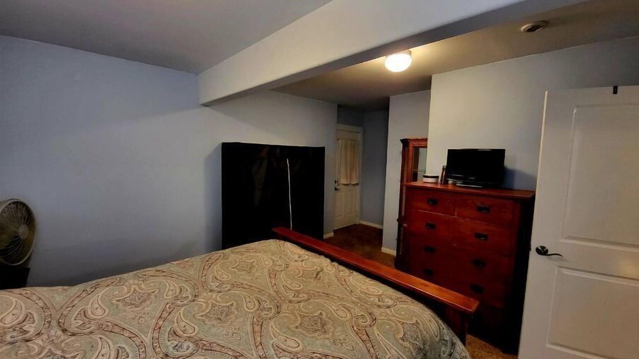 Photo of Bedroom in Crawfordsville