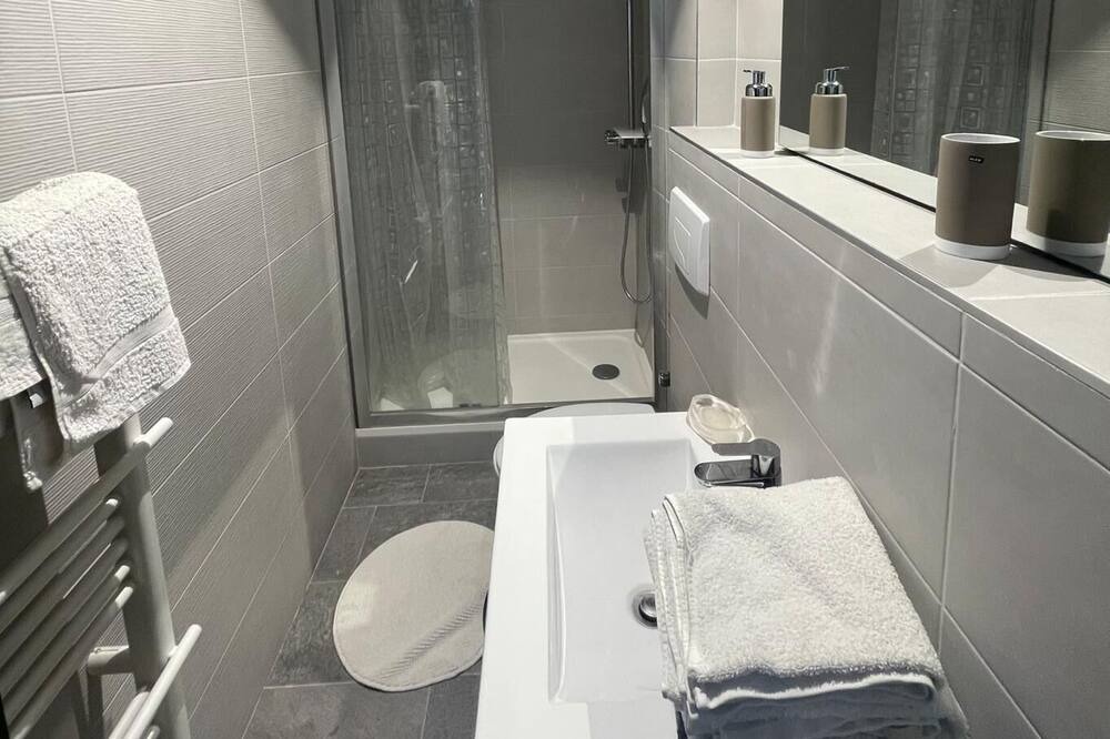 Photo of Bathroom in Mouroux