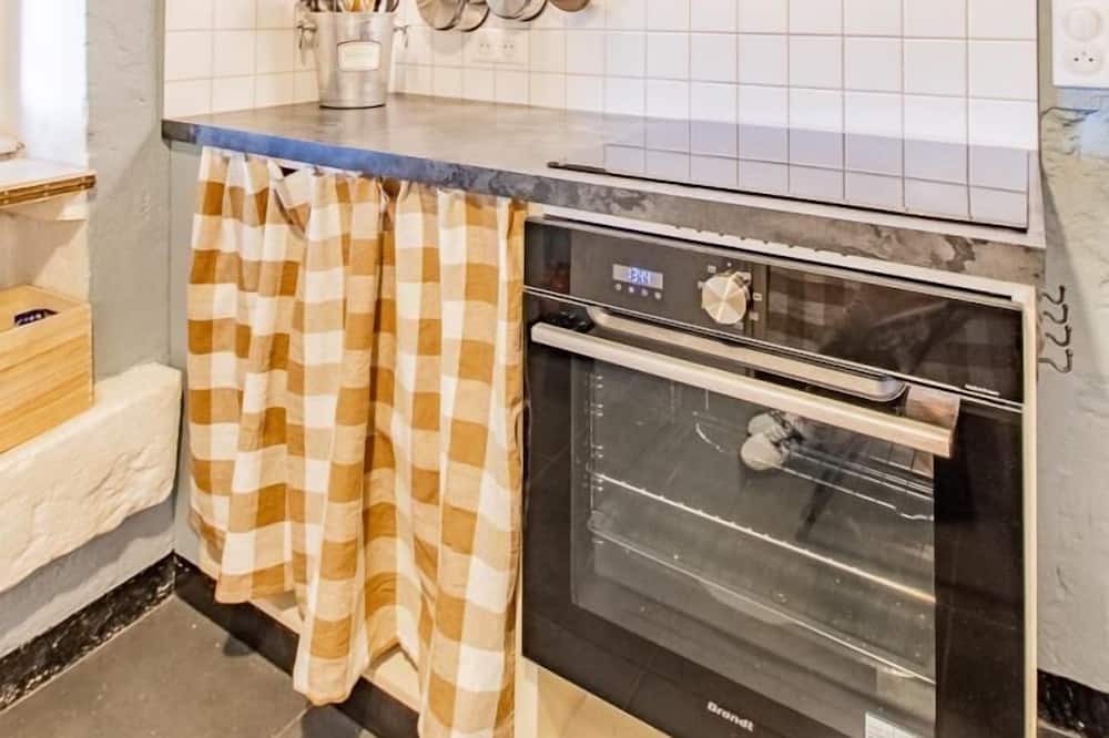 Photo of Kitchen in Saint-Julien-de-Civry