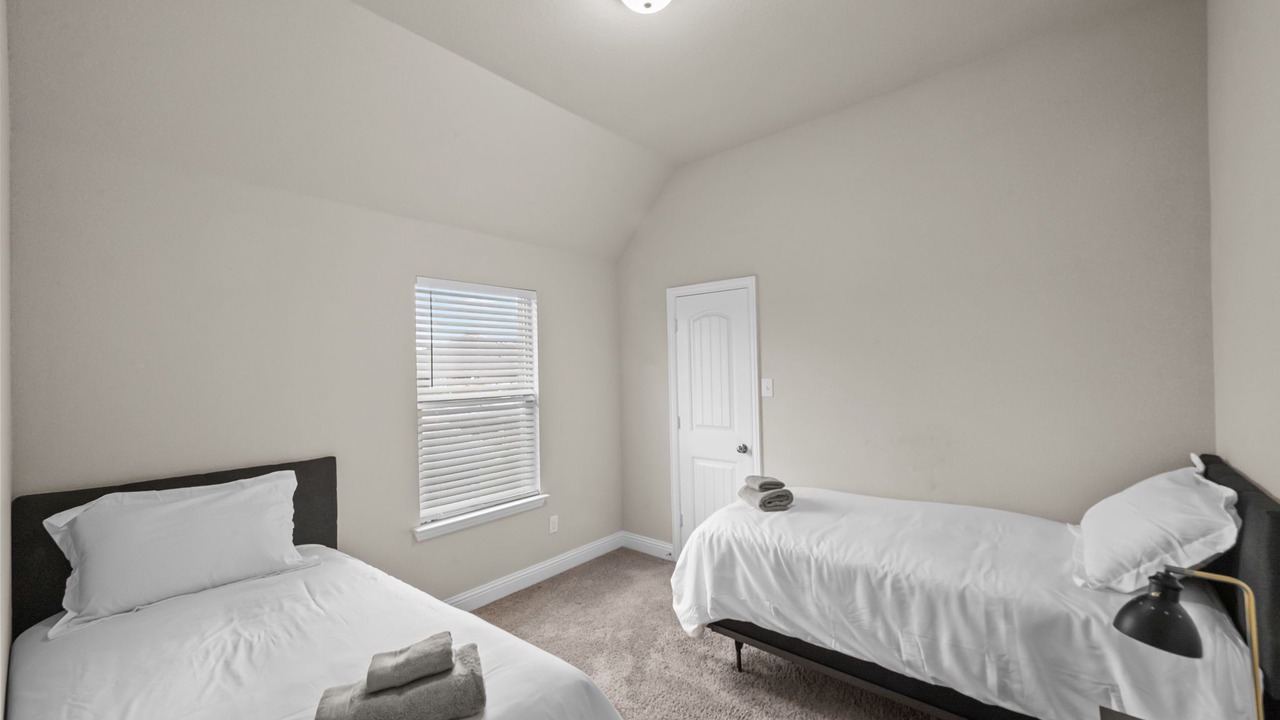 Photo of Bedroom in Pelican Bay