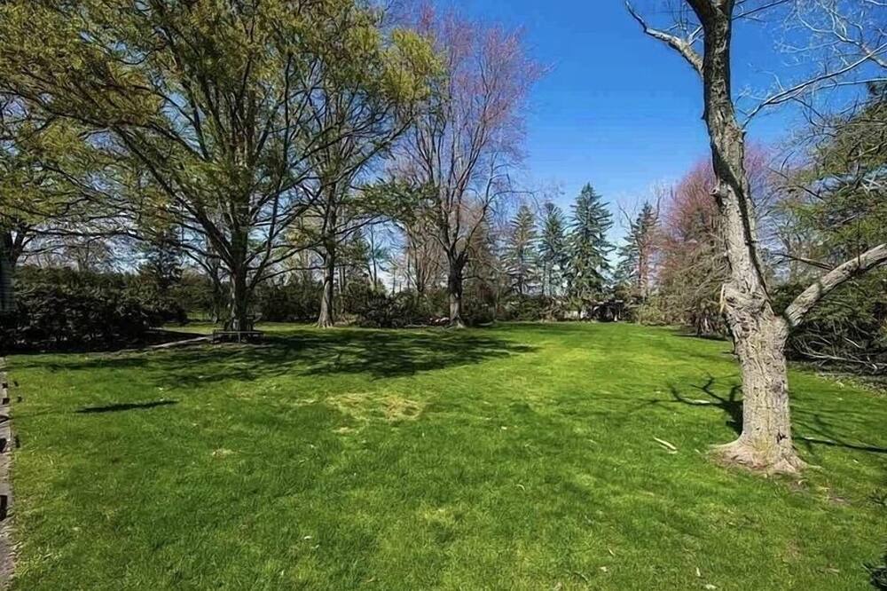 Photo of Outdoor in Grosse Pointe