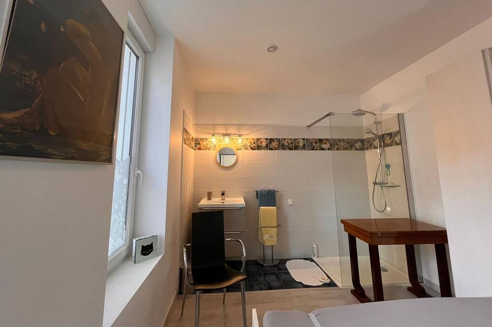 Photo of Bathroom in Haussonville-Blandan-Mon Desert-Saurupt