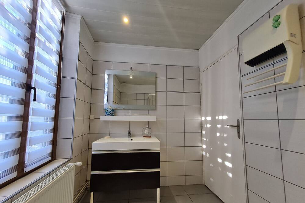 Photo of Bathroom in Haussonville-Blandan-Mon Desert-Saurupt