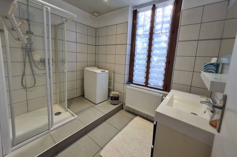 Photo of Bathroom in Haussonville-Blandan-Mon Desert-Saurupt