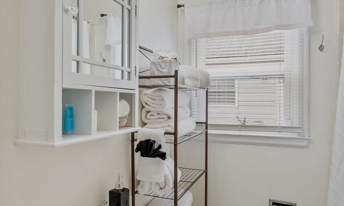 Photo of Others in Taylor Berry