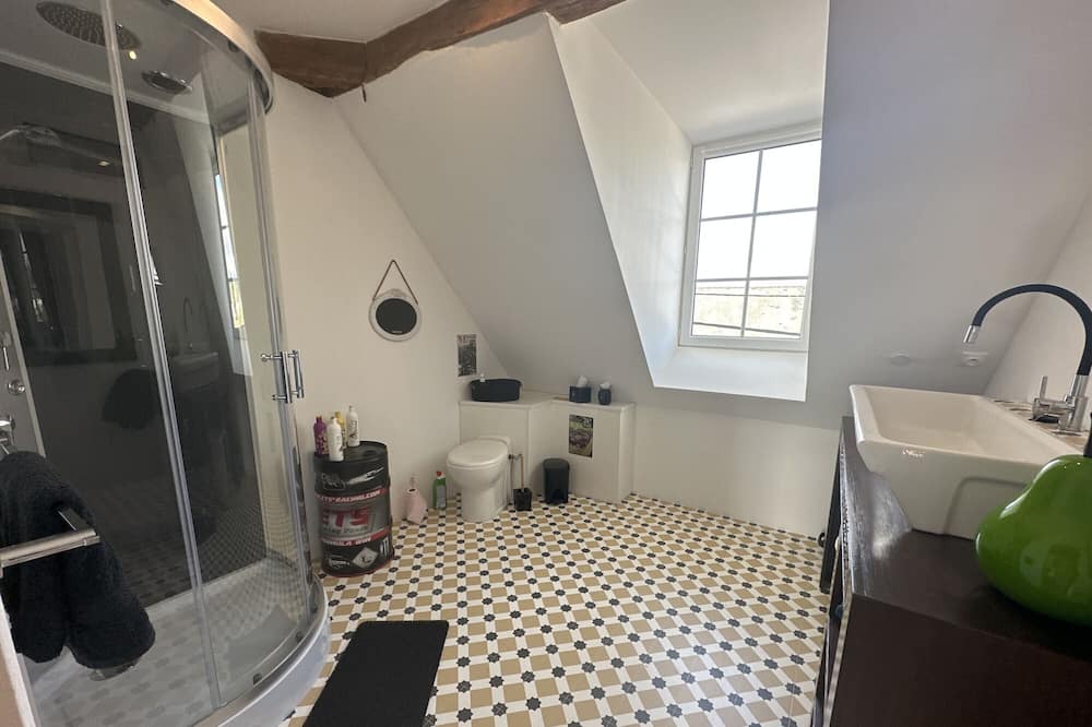 Photo of Bathroom in Ecommoy