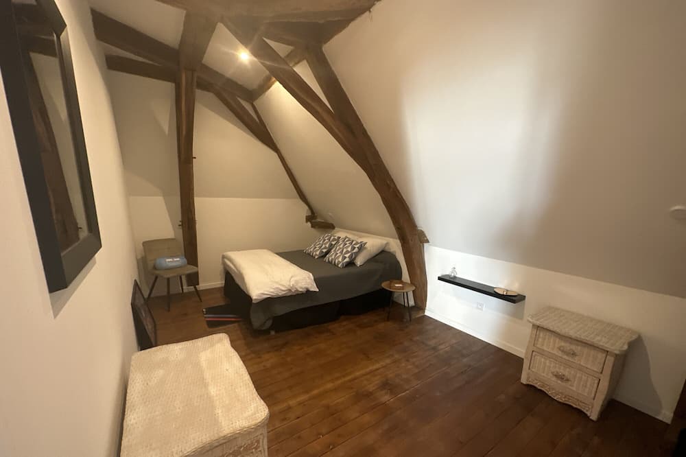 Photo of Bedroom in Ecommoy