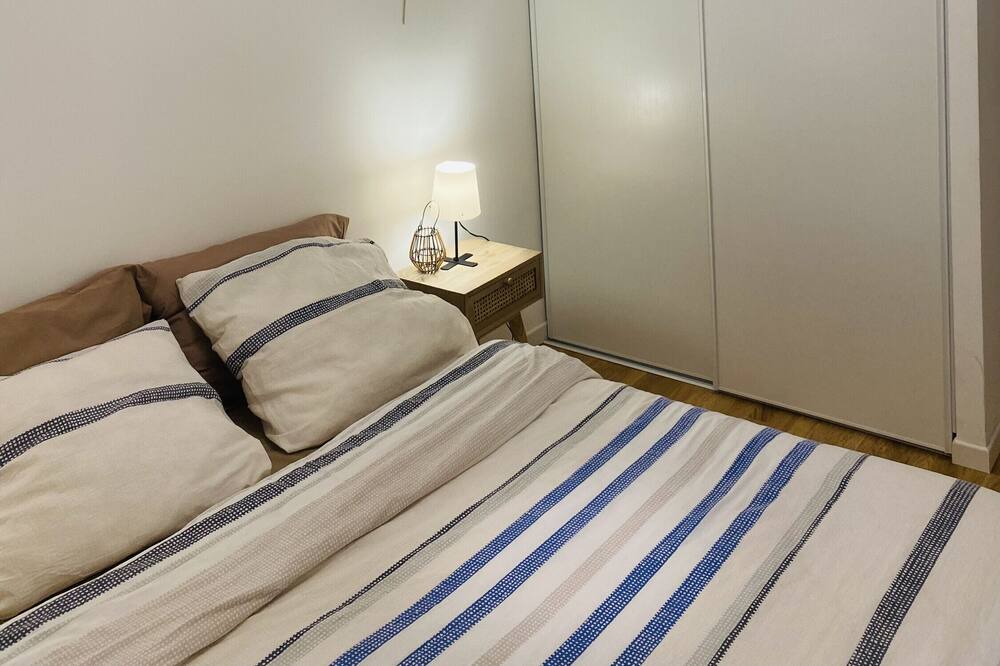 Photo of Bedroom in Asnieres-sur-Seine