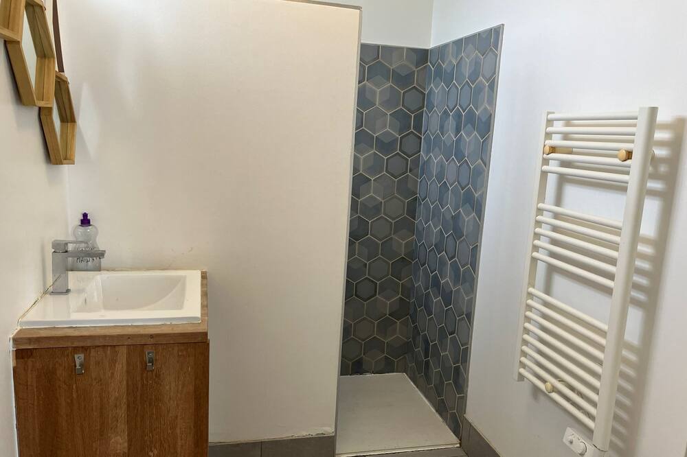 Photo of Bathroom in Le Bernard