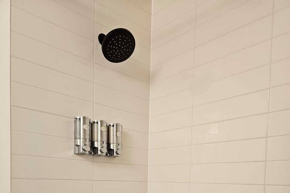 Photo of Bathroom in Harwood