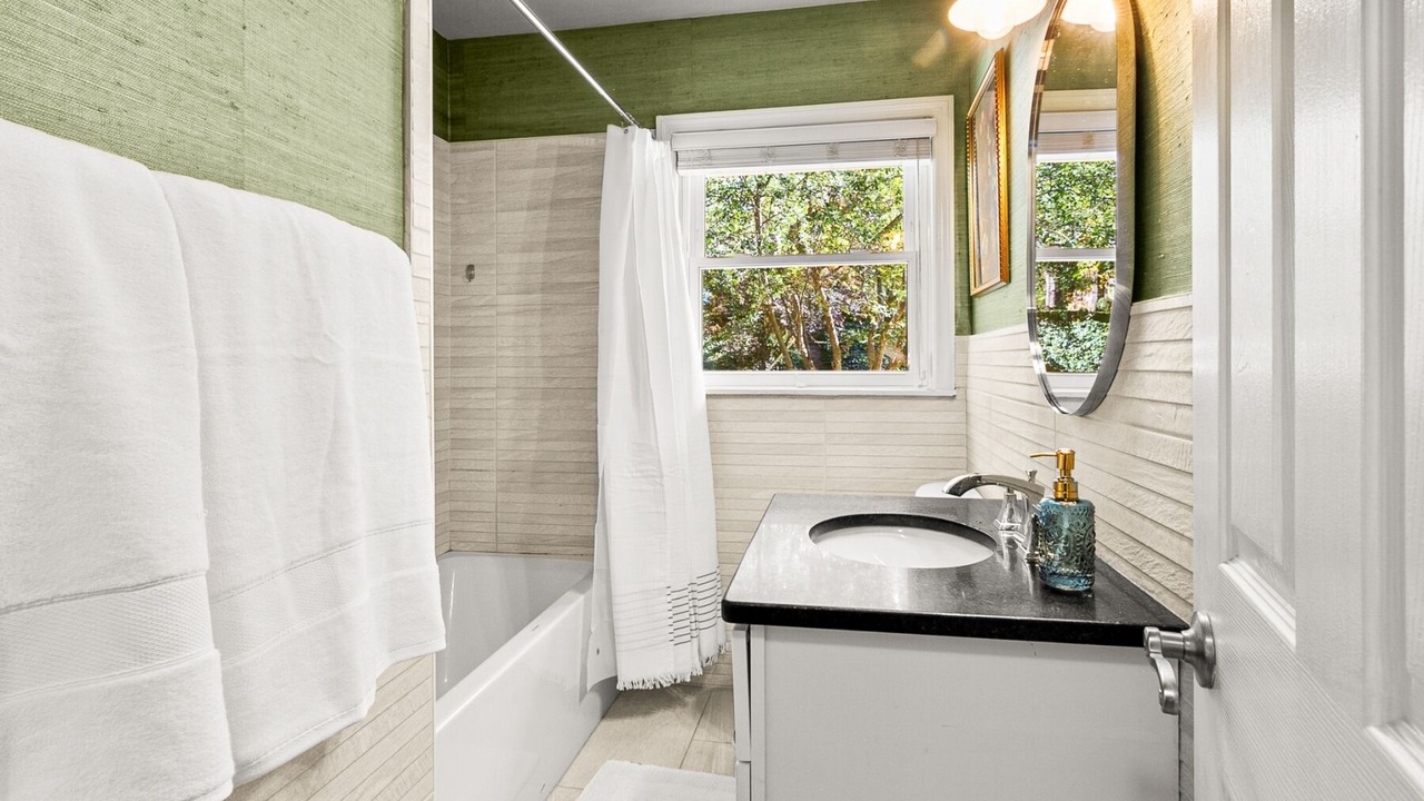 Photo of Others in Peachtree Hills