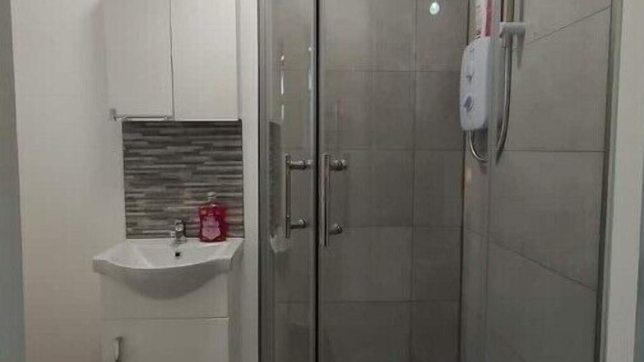 Photo of Others in Chase