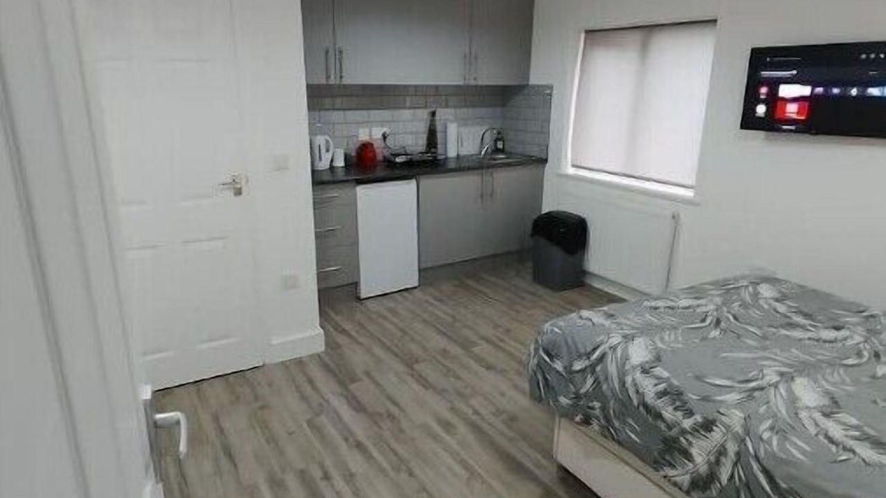 Photo of Others in Chase