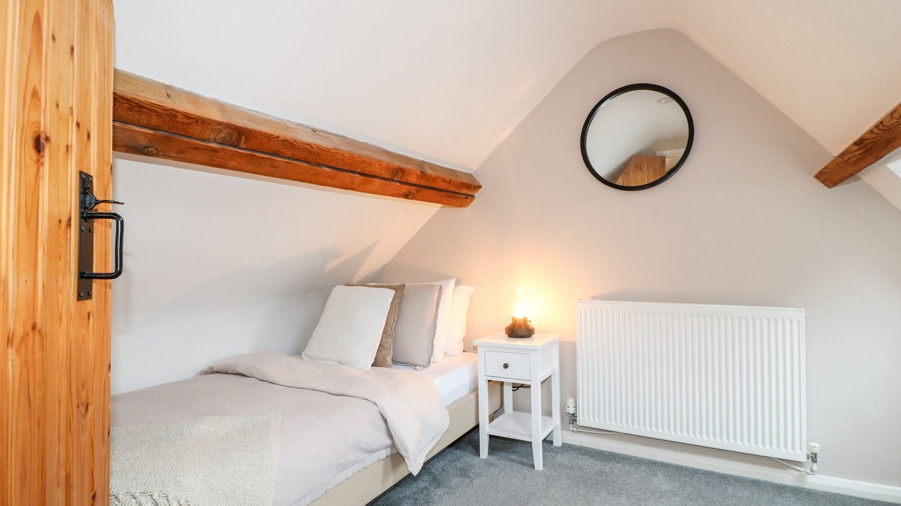 Photo of Others in Ticknall