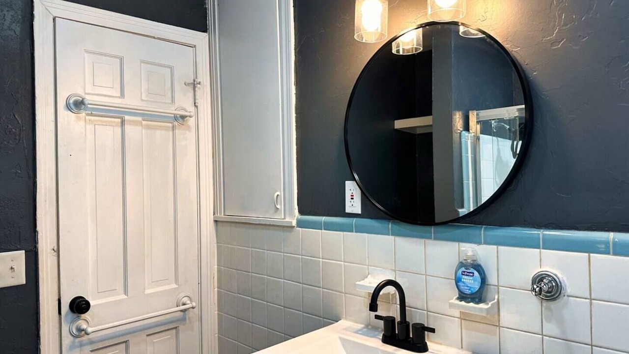 Photo of Bathroom in Central Oklahoma City