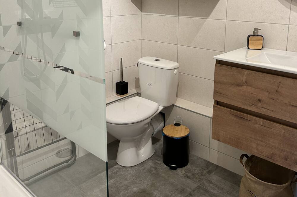 Photo of Bathroom in Beauzac