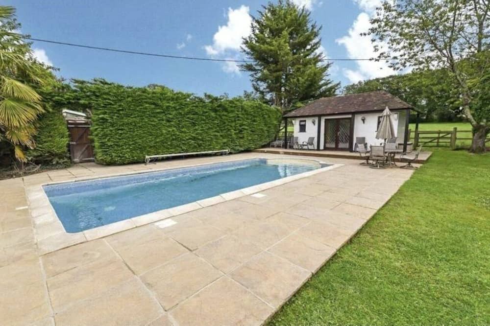 Photo of Outdoor in Waterlooville