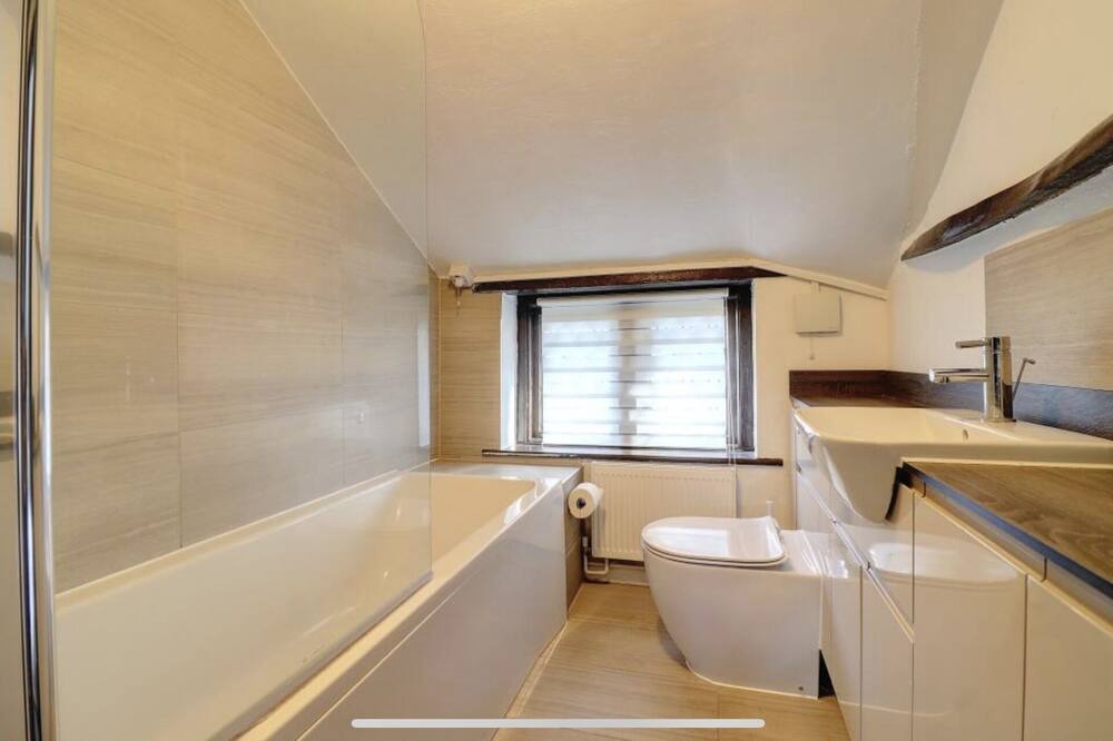 Photo of Bathroom in Waterlooville