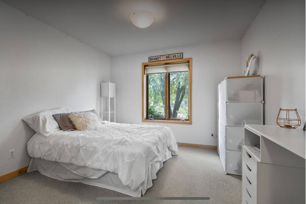 Photo of Bedroom in Buffalo Grove