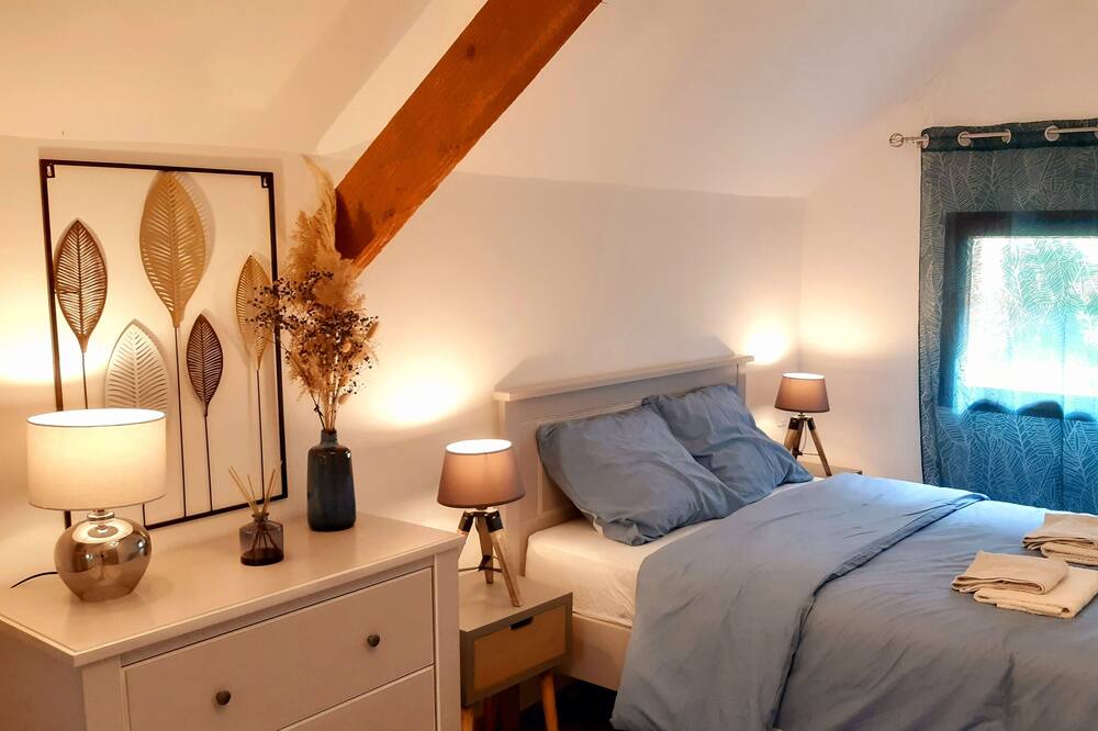 Photo of Bedroom in Ligny-le-Ribault