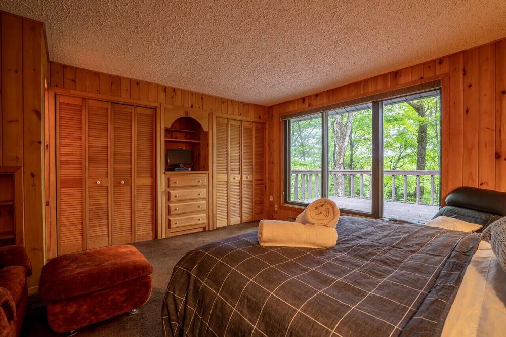 Photo of Bedroom in Saint-Faustin-Lac-Carre