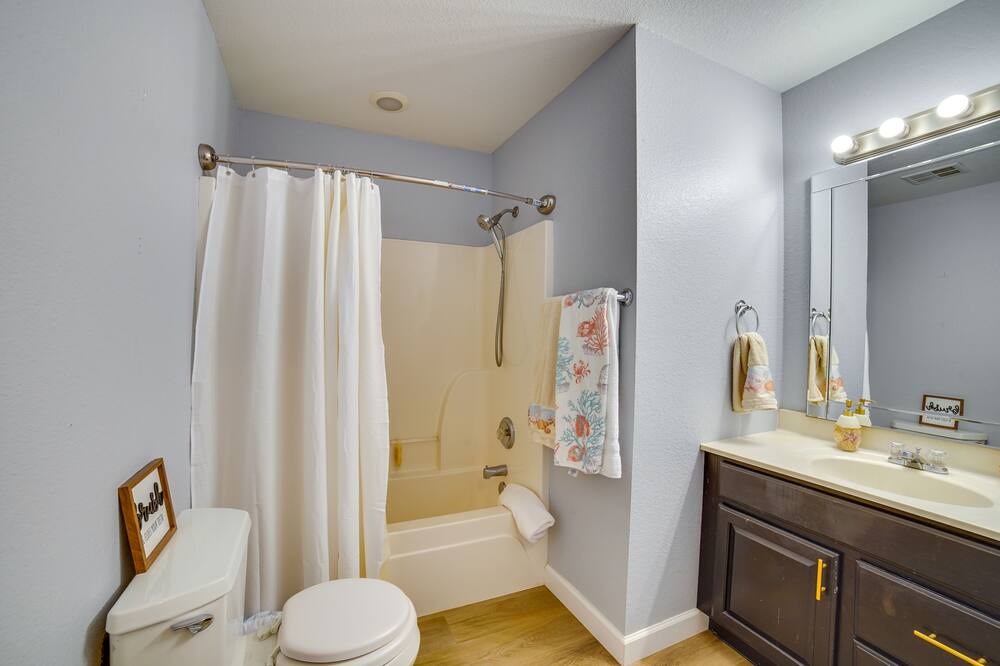 Photo of Bathroom in Champaign