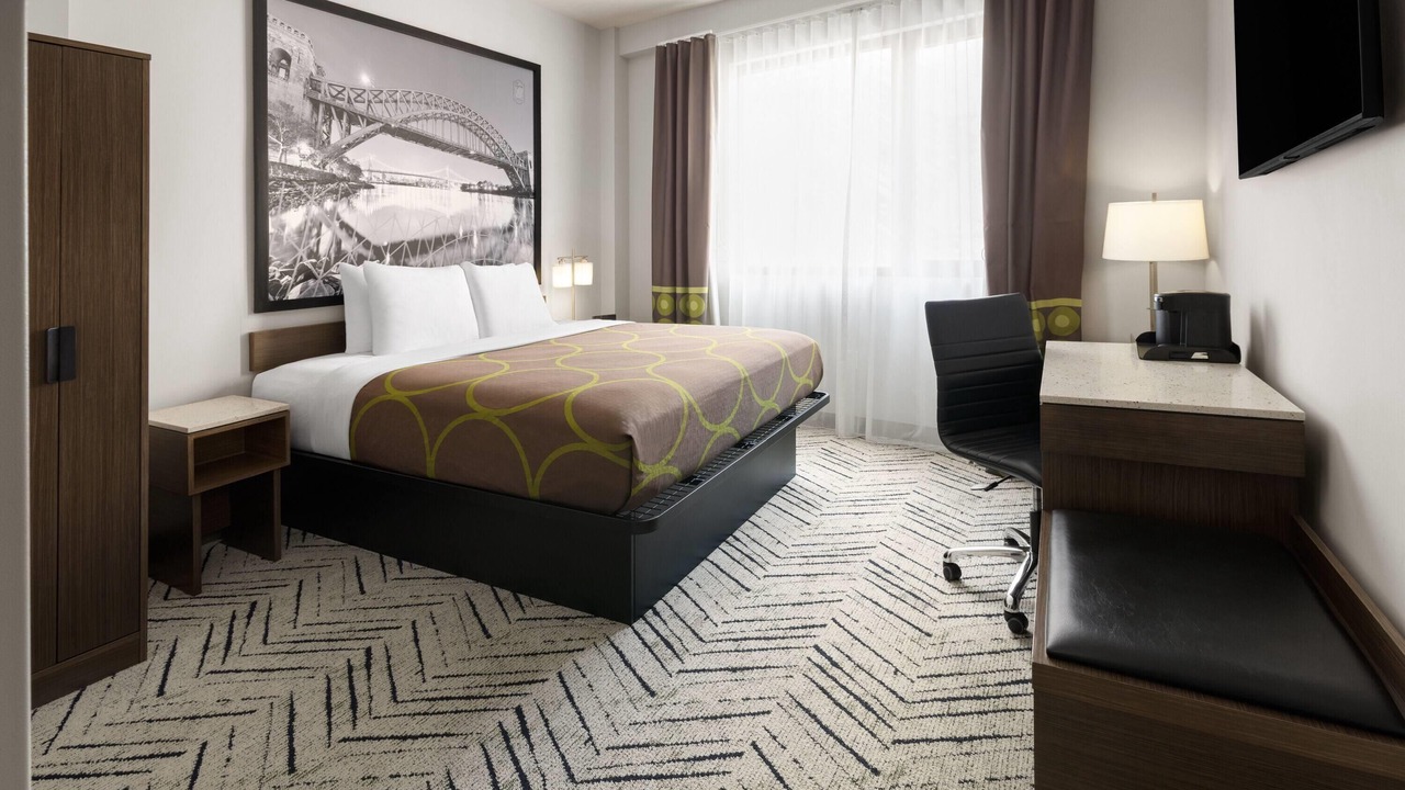 Photo of Bedroom in Concourse