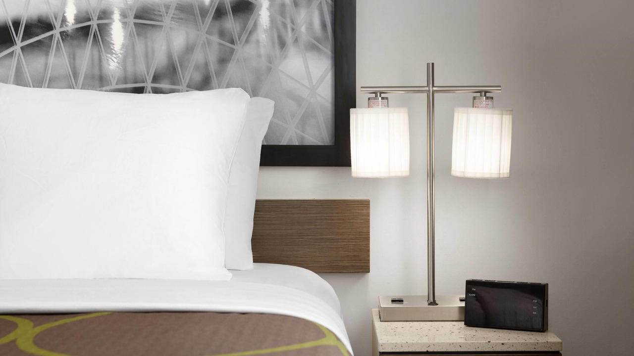 Photo of Bedroom in Concourse