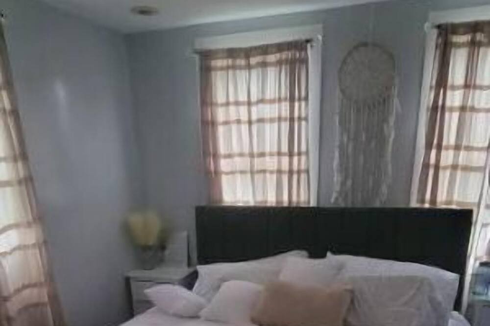 Photo of Bedroom in Colton