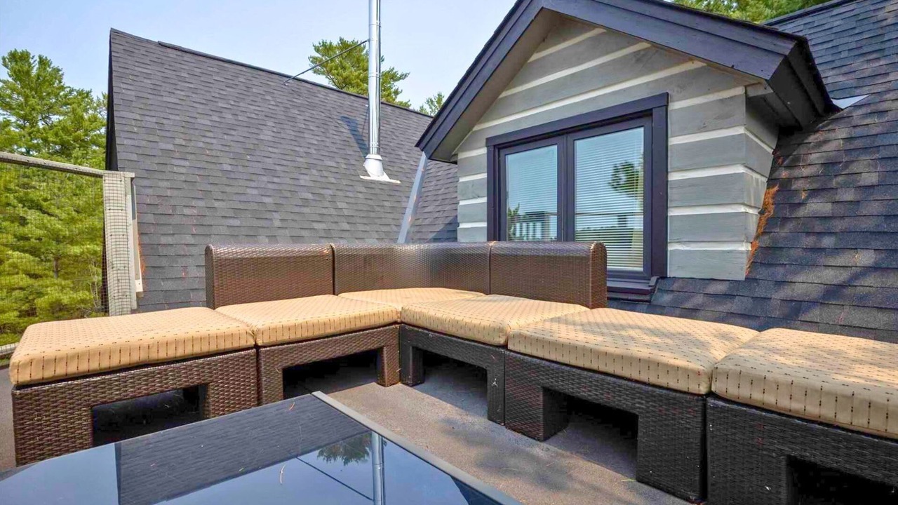 Photo of Patio Balcony in Parry Sound