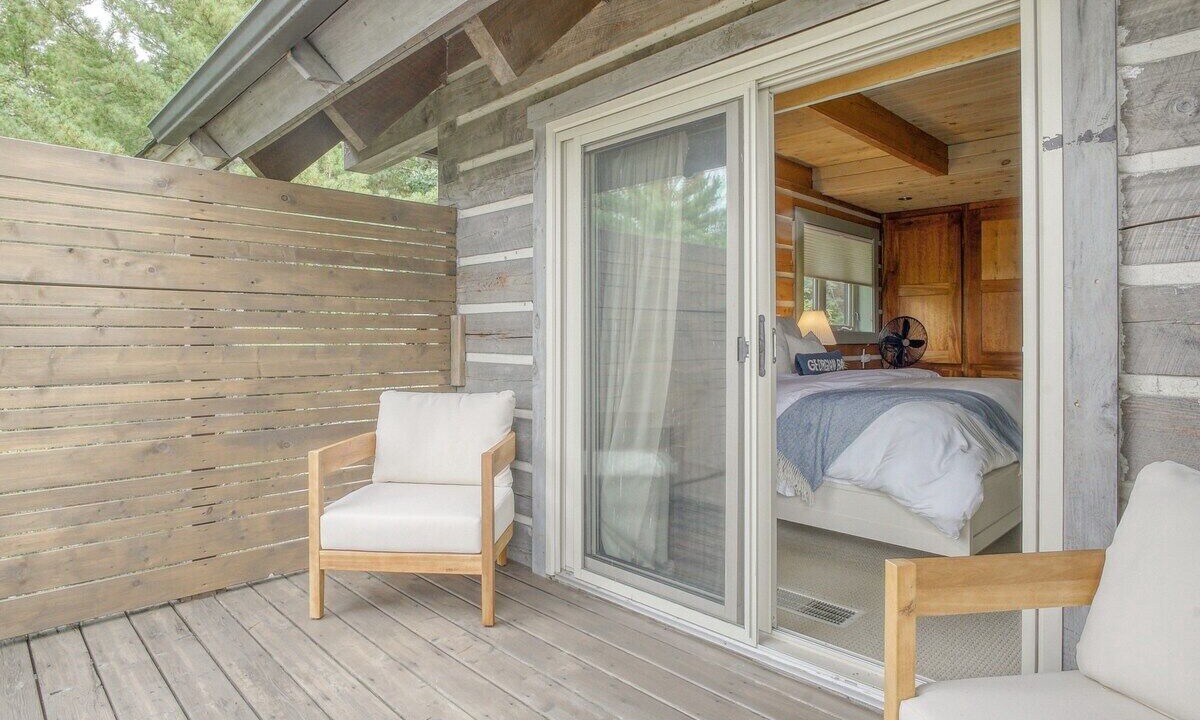 Photo of Patio Balcony in Parry Sound