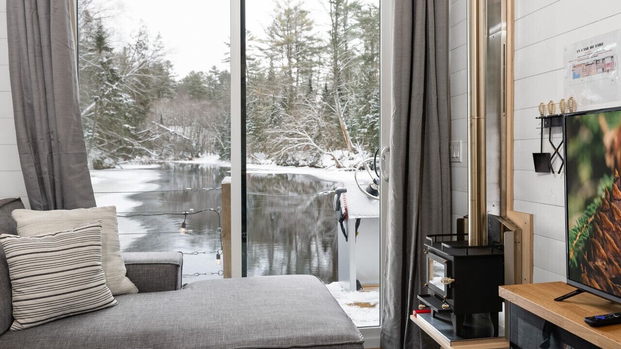Photo of Livingroom in Huntsville