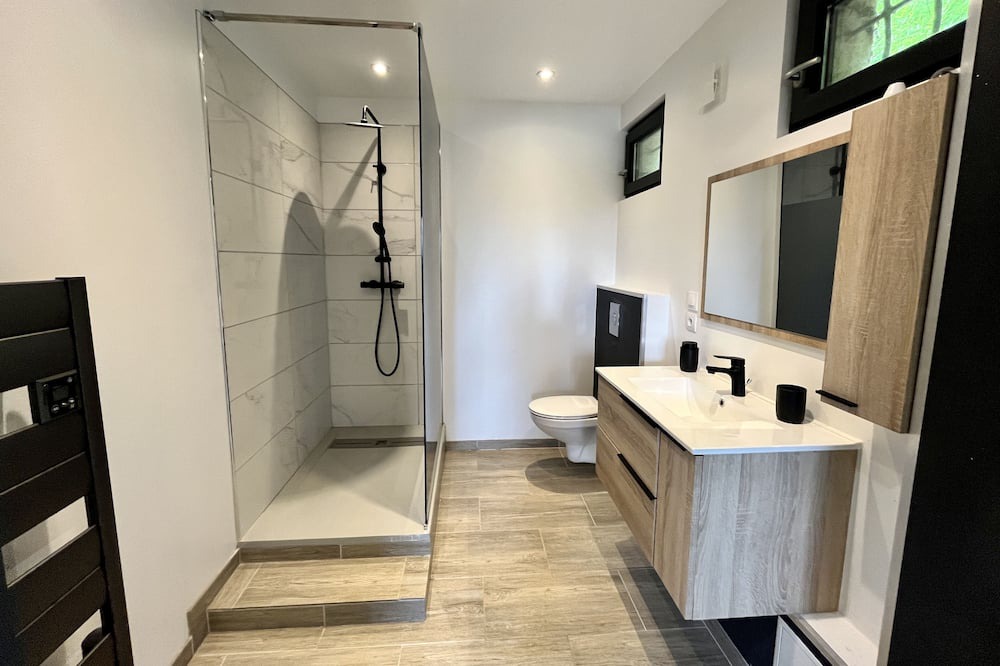 Photo of Bathroom in Chamigny