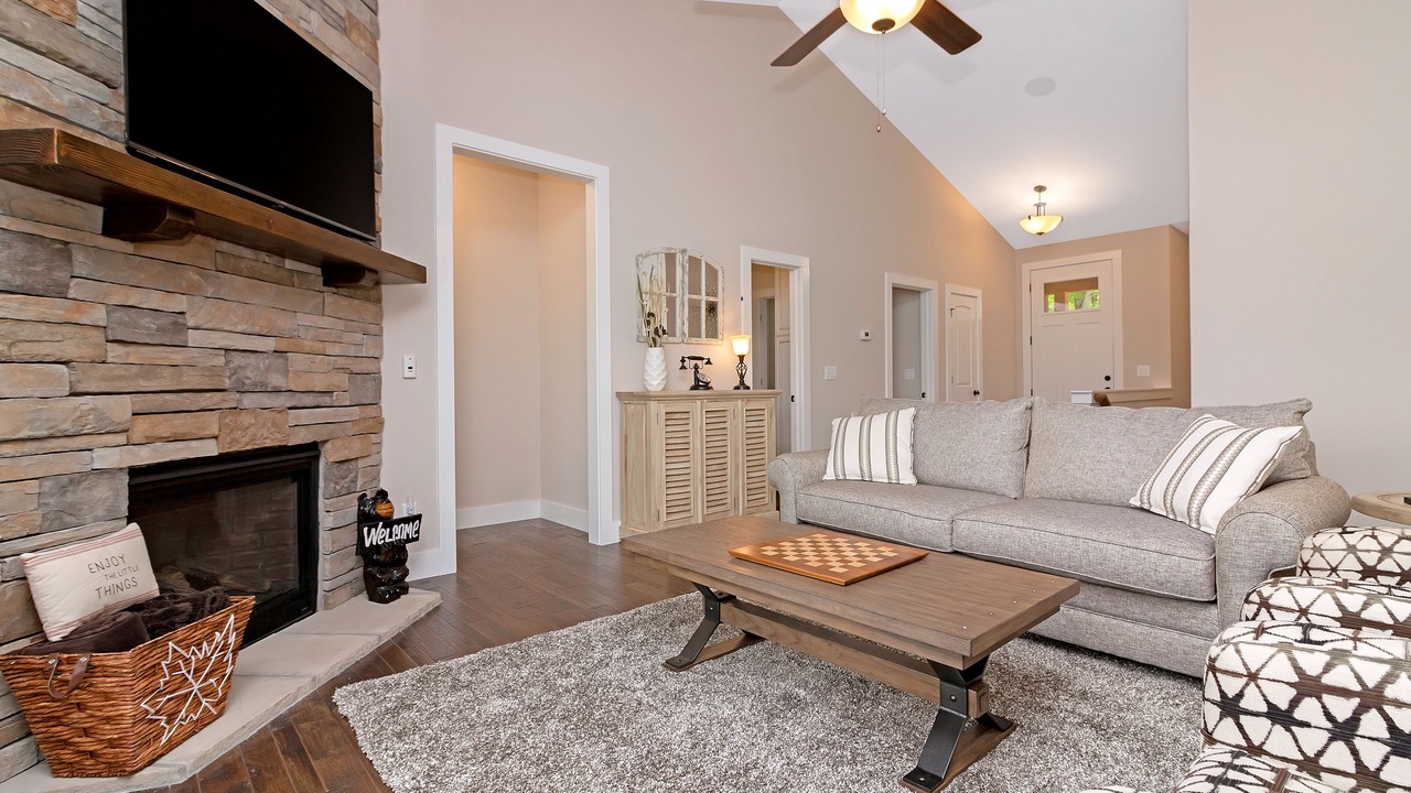 Photo of Livingroom in Bear Lake Reserve