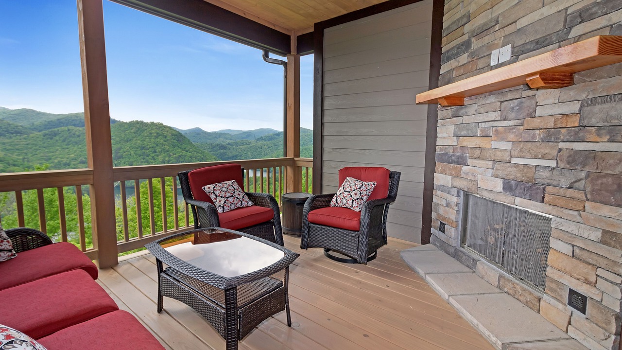 Photo of Patio Balcony in Bear Lake Reserve