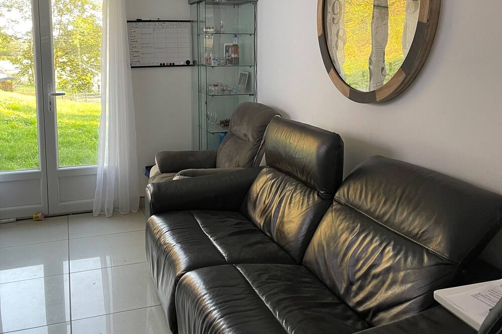 Photo of Livingroom in Blaincourt-les-Precy