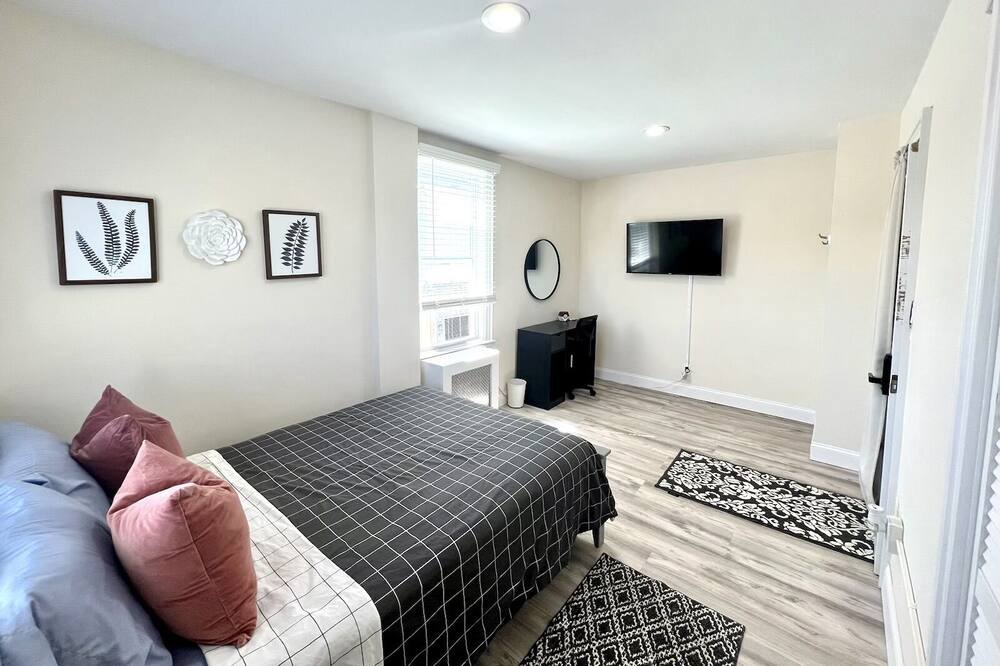 Photo of Bedroom in Getty Square