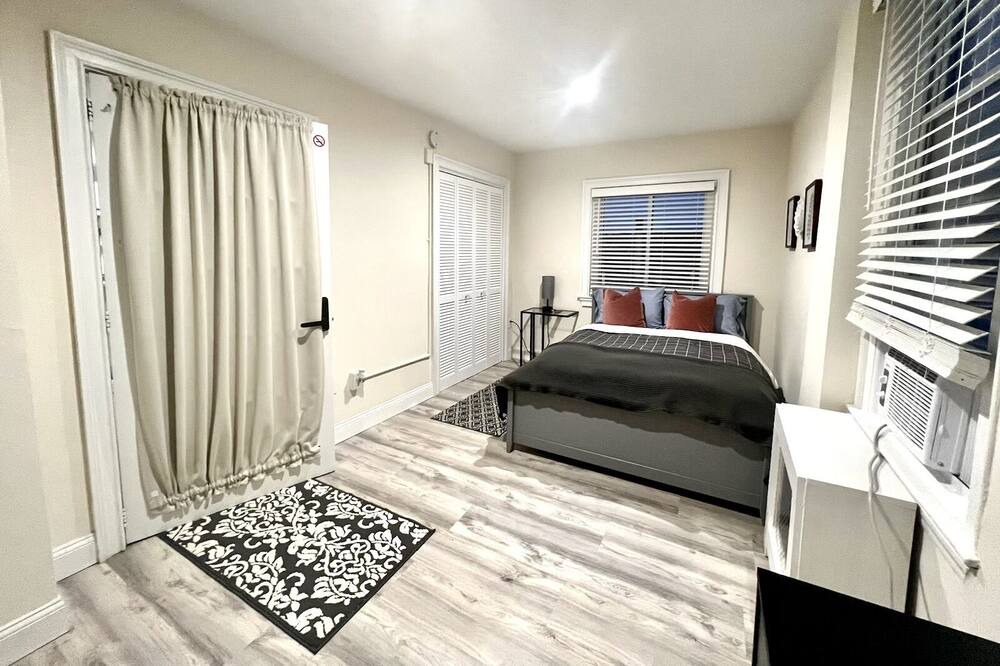 Photo of Bedroom in Getty Square
