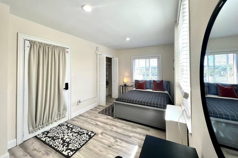Photo of Bedroom in Getty Square