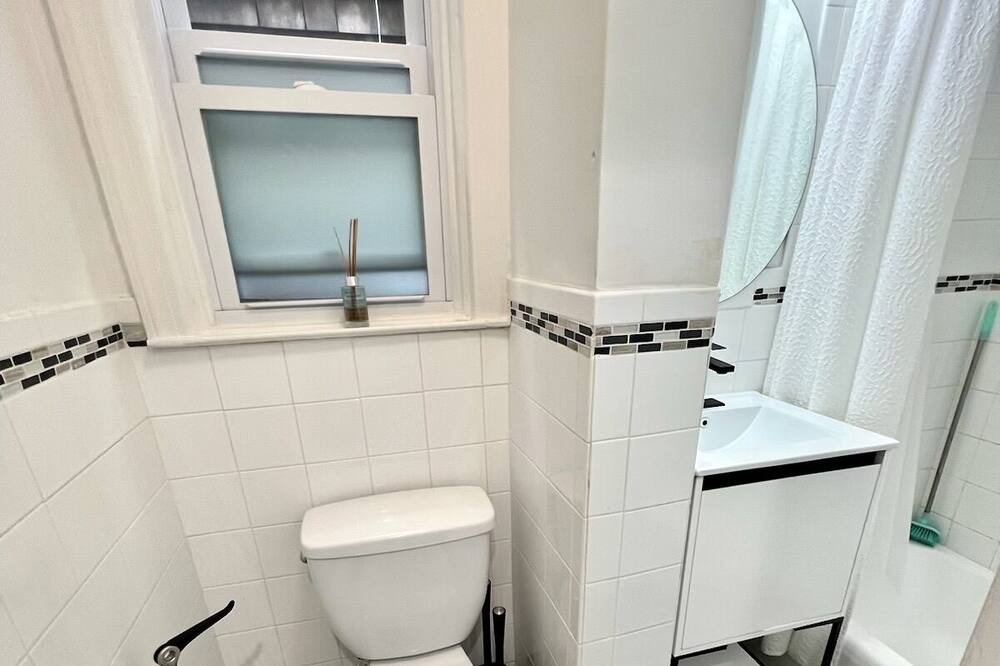 Photo of Bathroom in Getty Square
