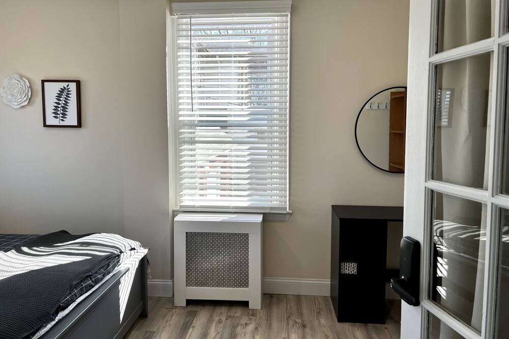 Photo of Bedroom in Getty Square