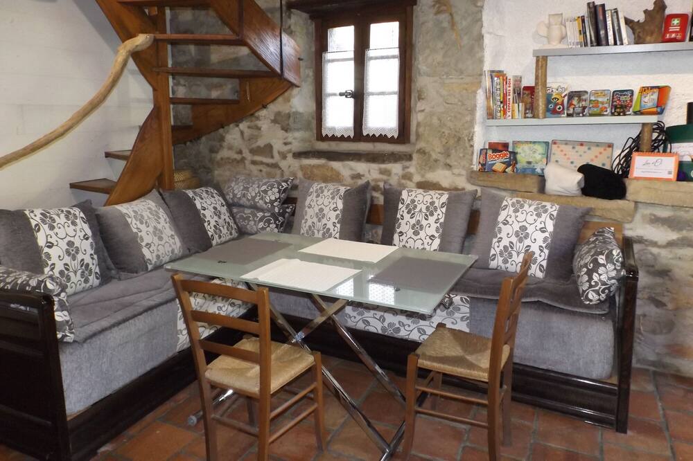 Photo of Livingroom in Fougaron