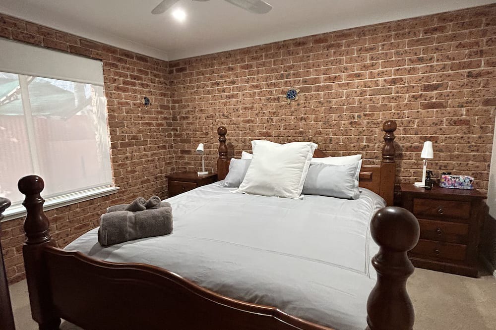 Photo of Bedroom in Narromine