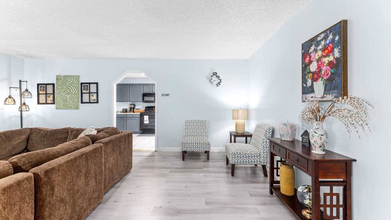 Photo of Livingroom in Scottdale