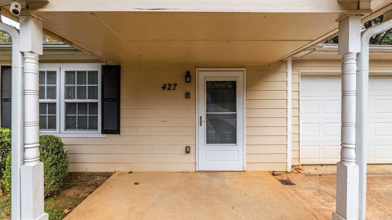 Photo of Outdoor in Scottdale